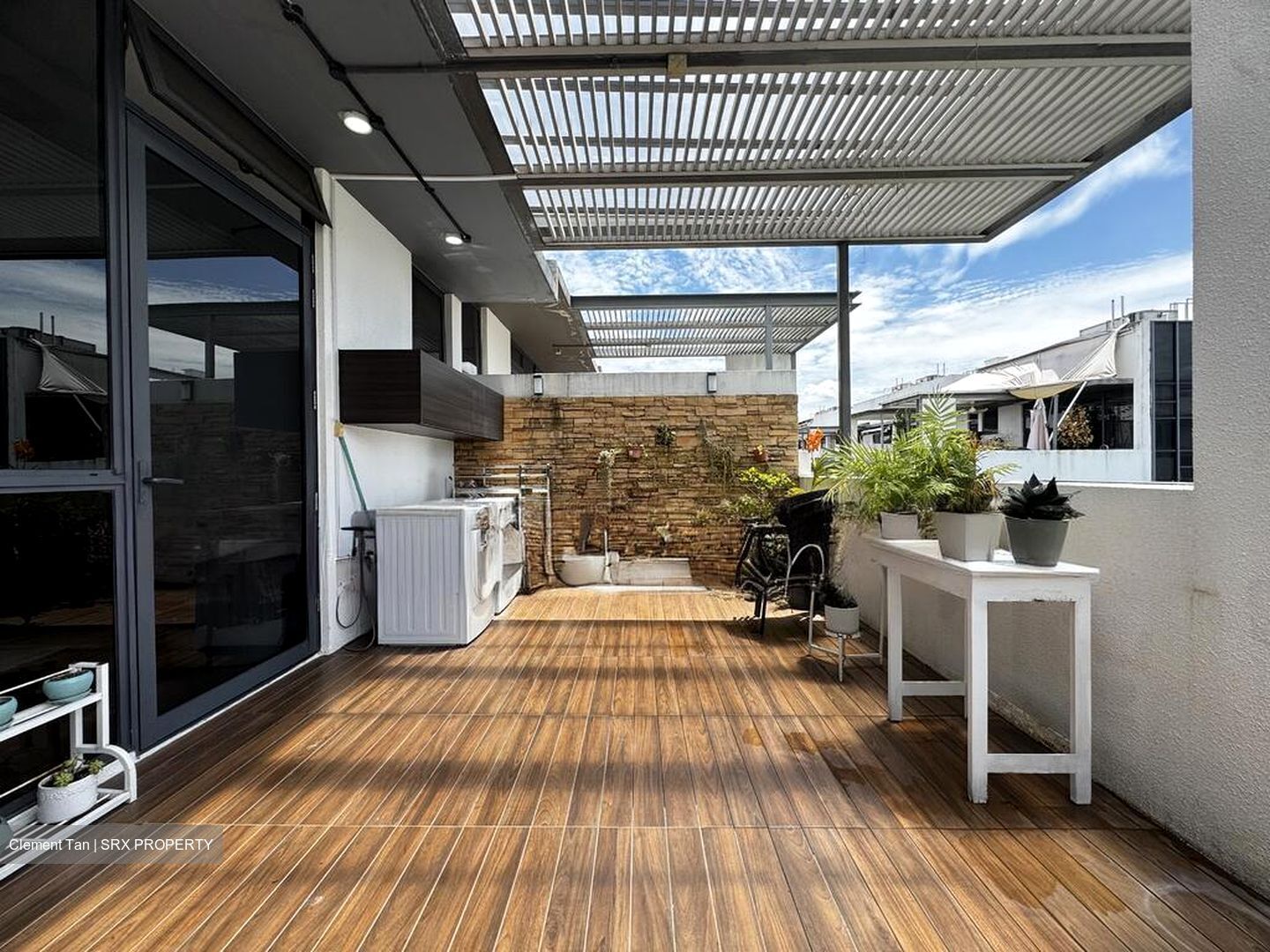 Alana (D28), Terrace #495691031